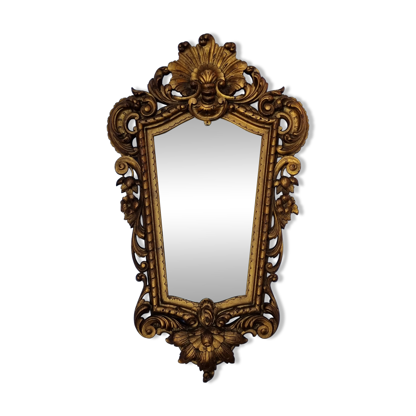 Antique wall mirror in carved gilded wood, Louis XV style, 19th century, 98 x 57 cm.