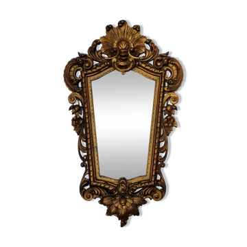 Antique wall mirror in carved gilded wood, Louis XV style, 19th century, 98 x 57 cm.