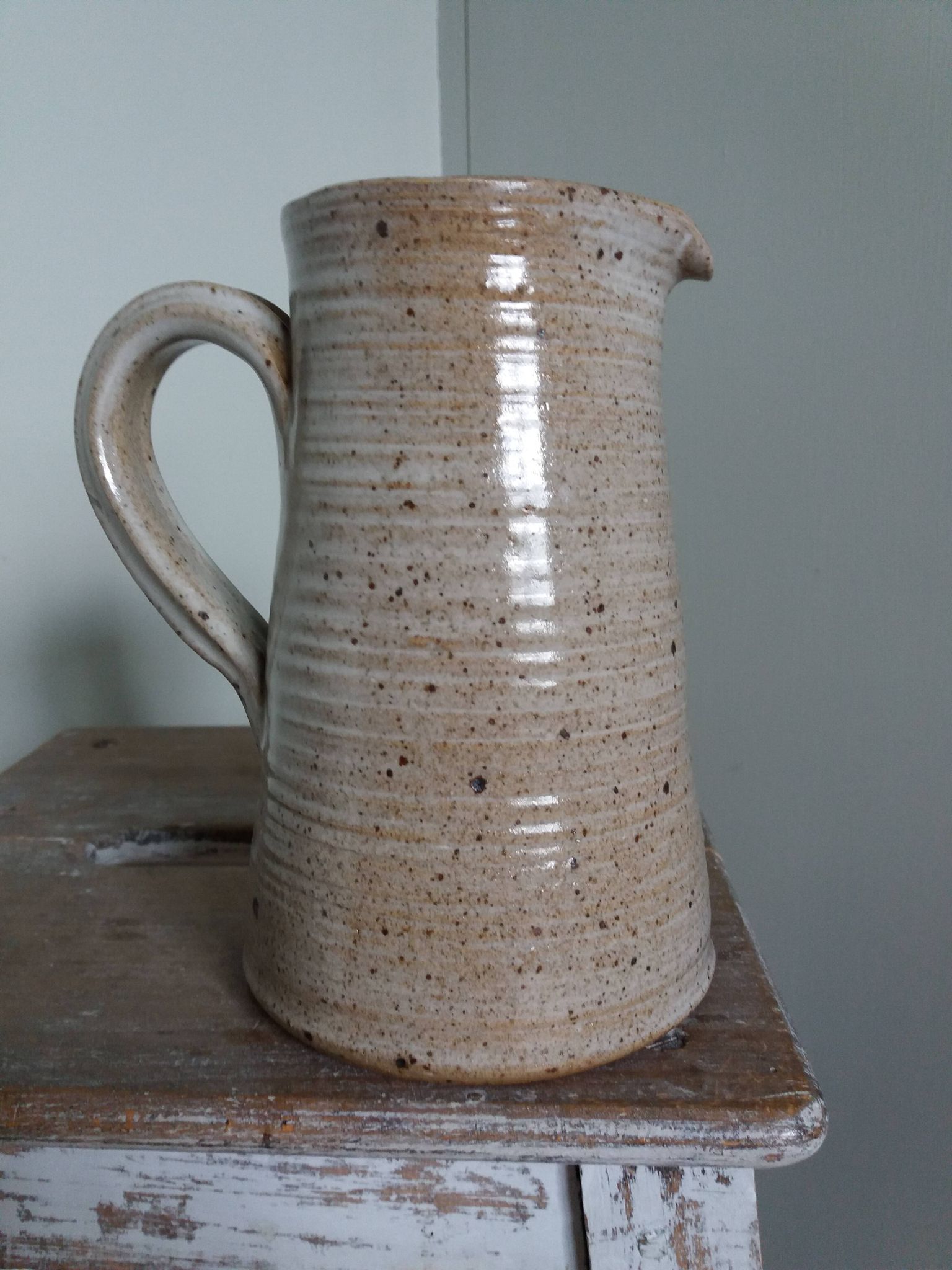 Fontgombault vase pitcher in turned sandstone