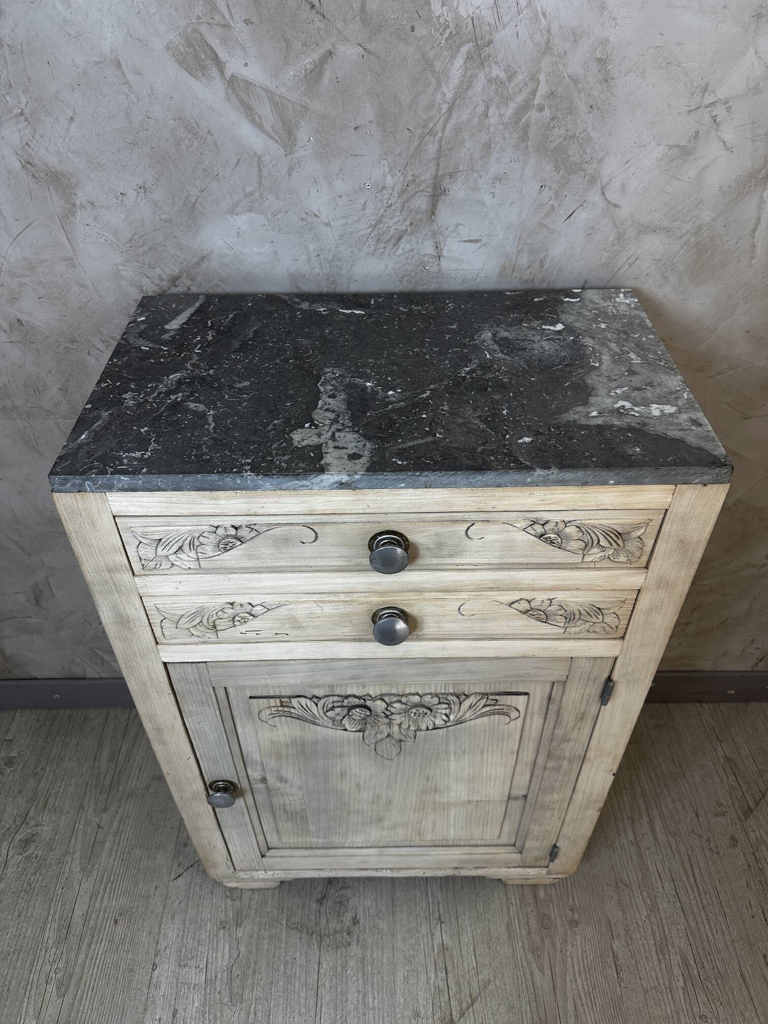 Art Deco furniture