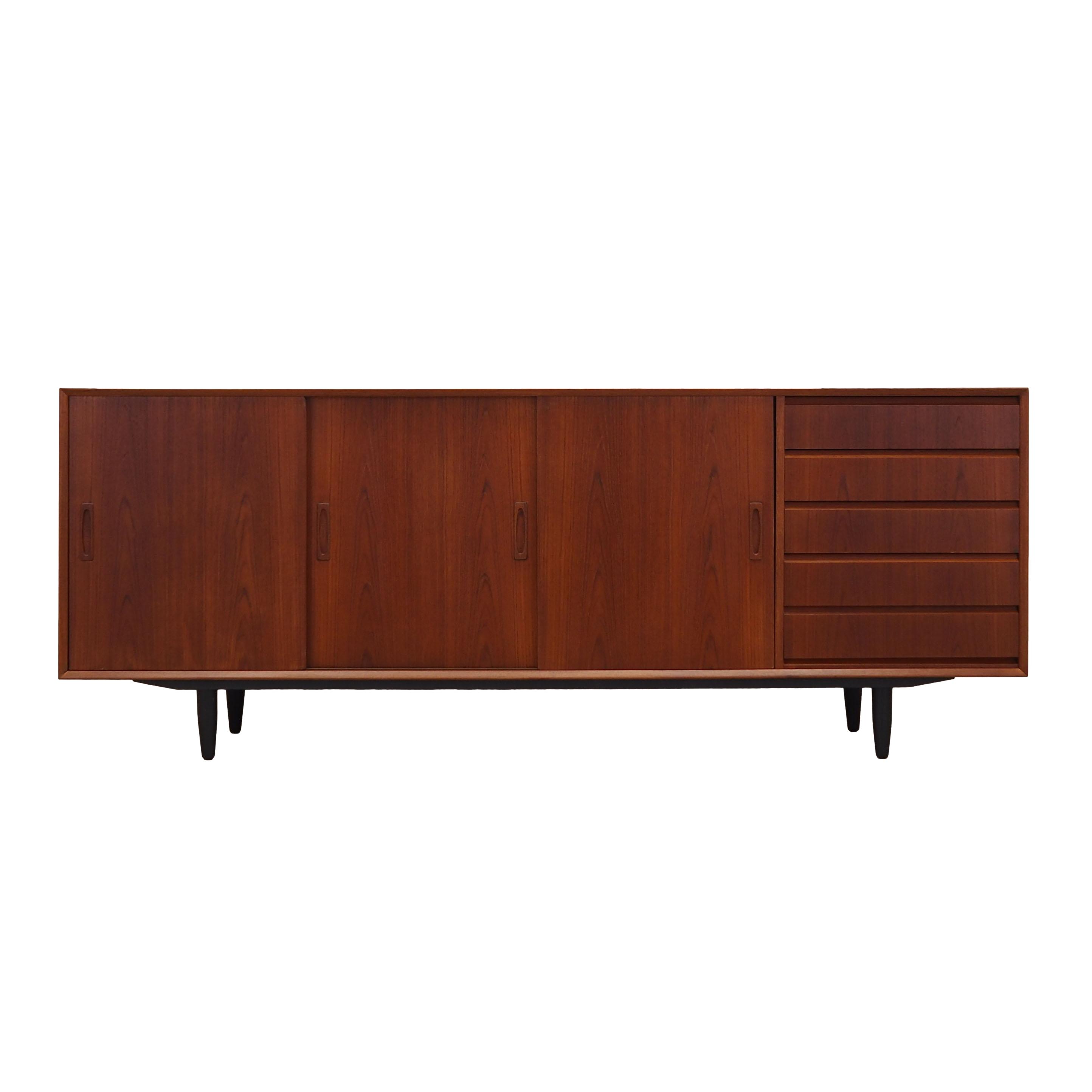 Enfilade en teck, design danois, années 1970, production: Danemark