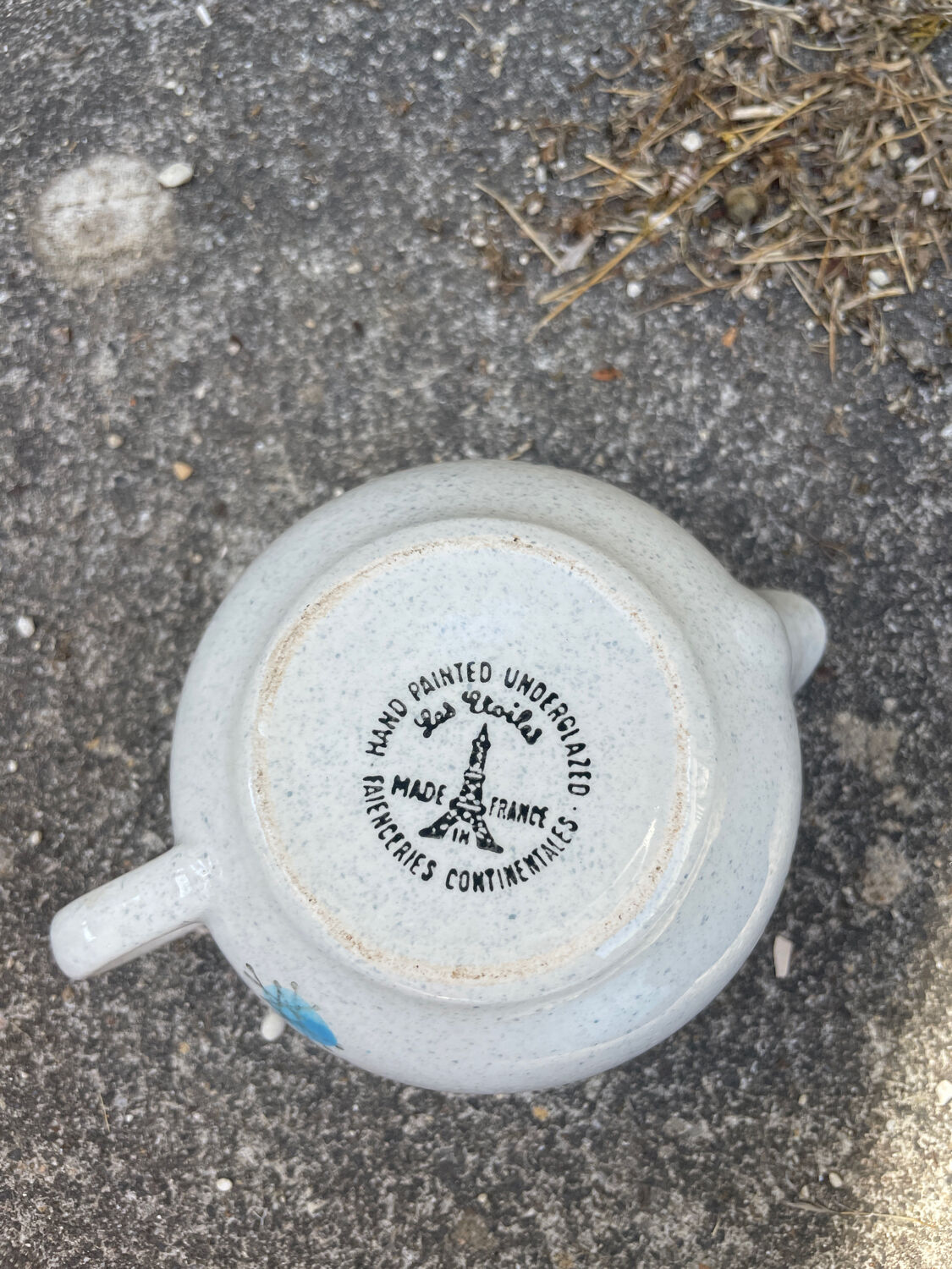 Creamer and sugar maker continental earthenware