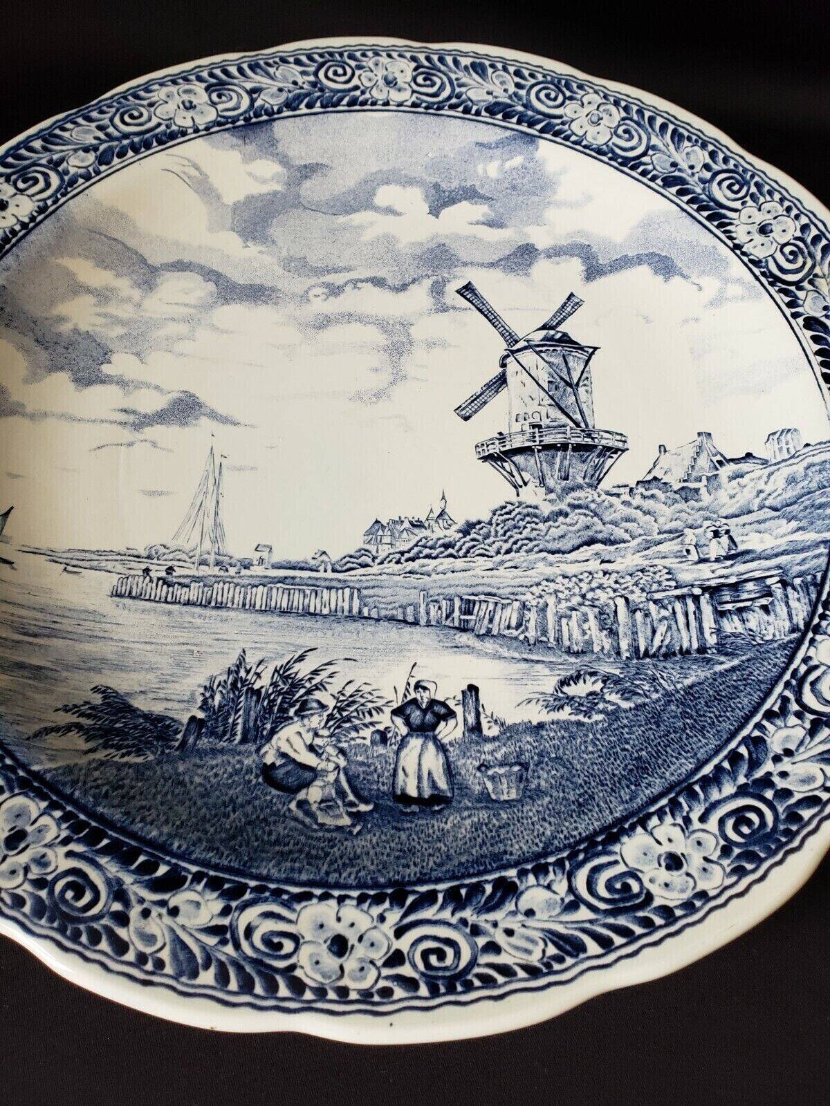 Boch Delfts dish 39 cm diameter