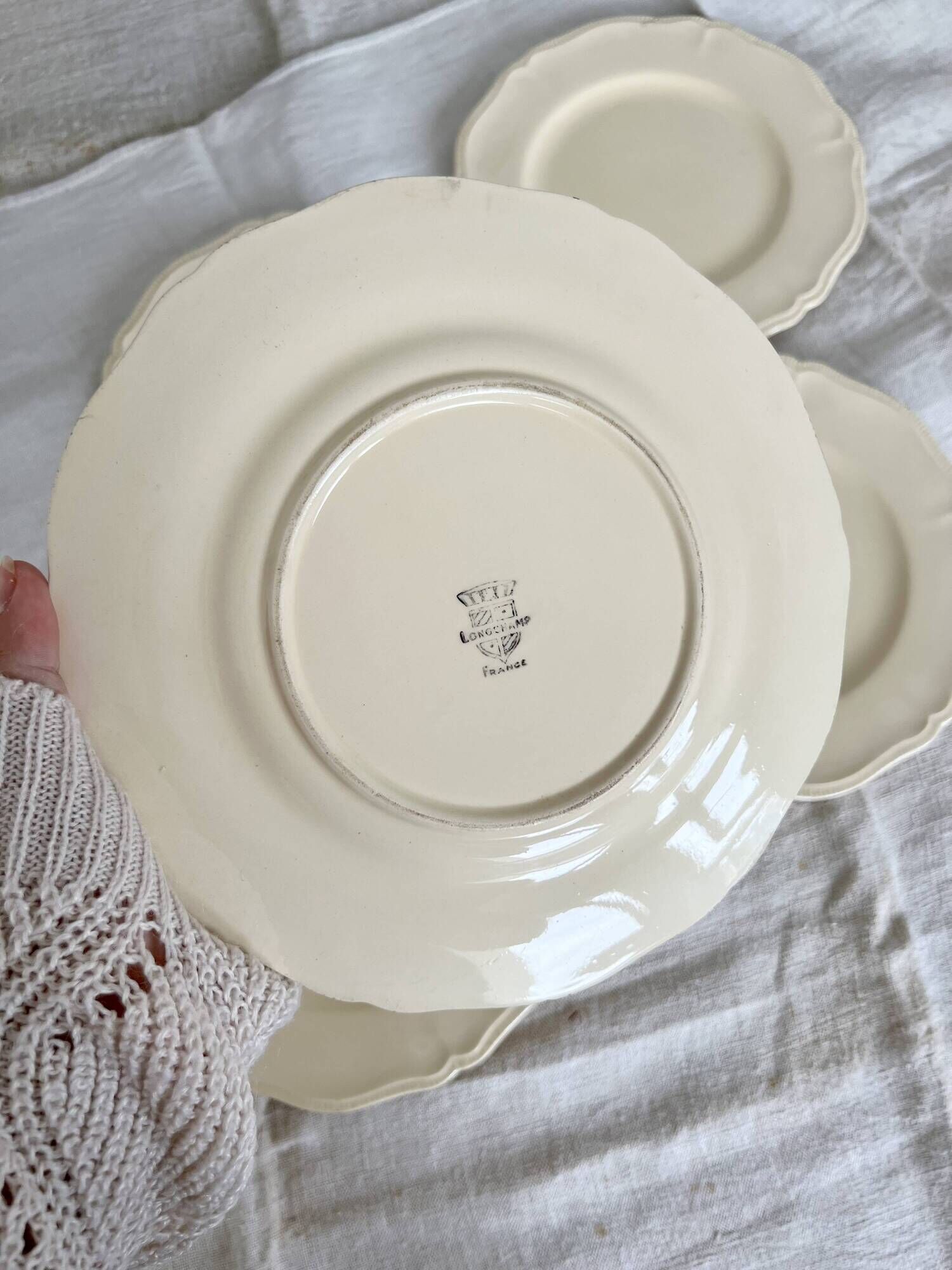Set of 5 vintage earthenware flat plates stamped Longchamp beige color classic style