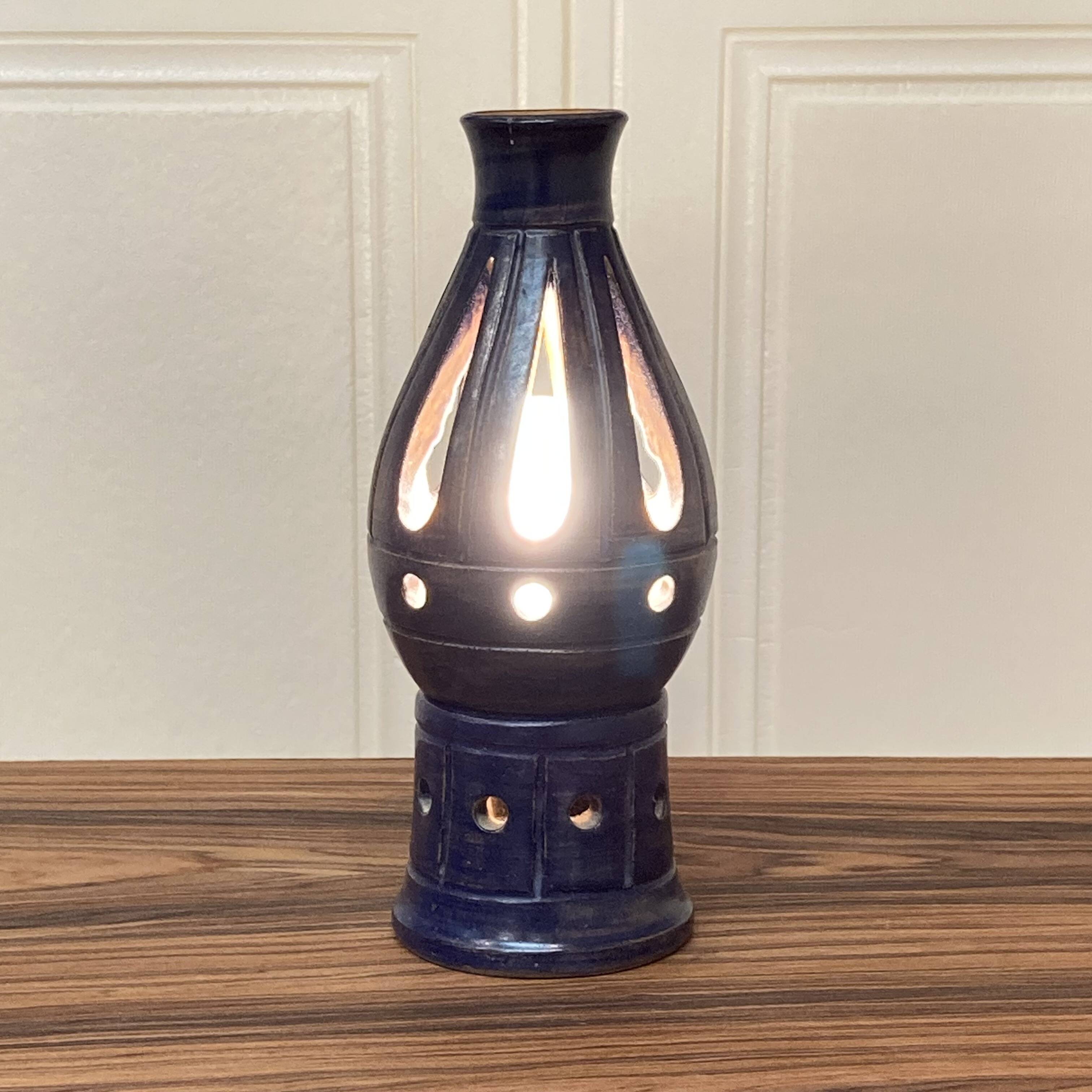 Lampe terre cuite émaillée design scandinave 1950.