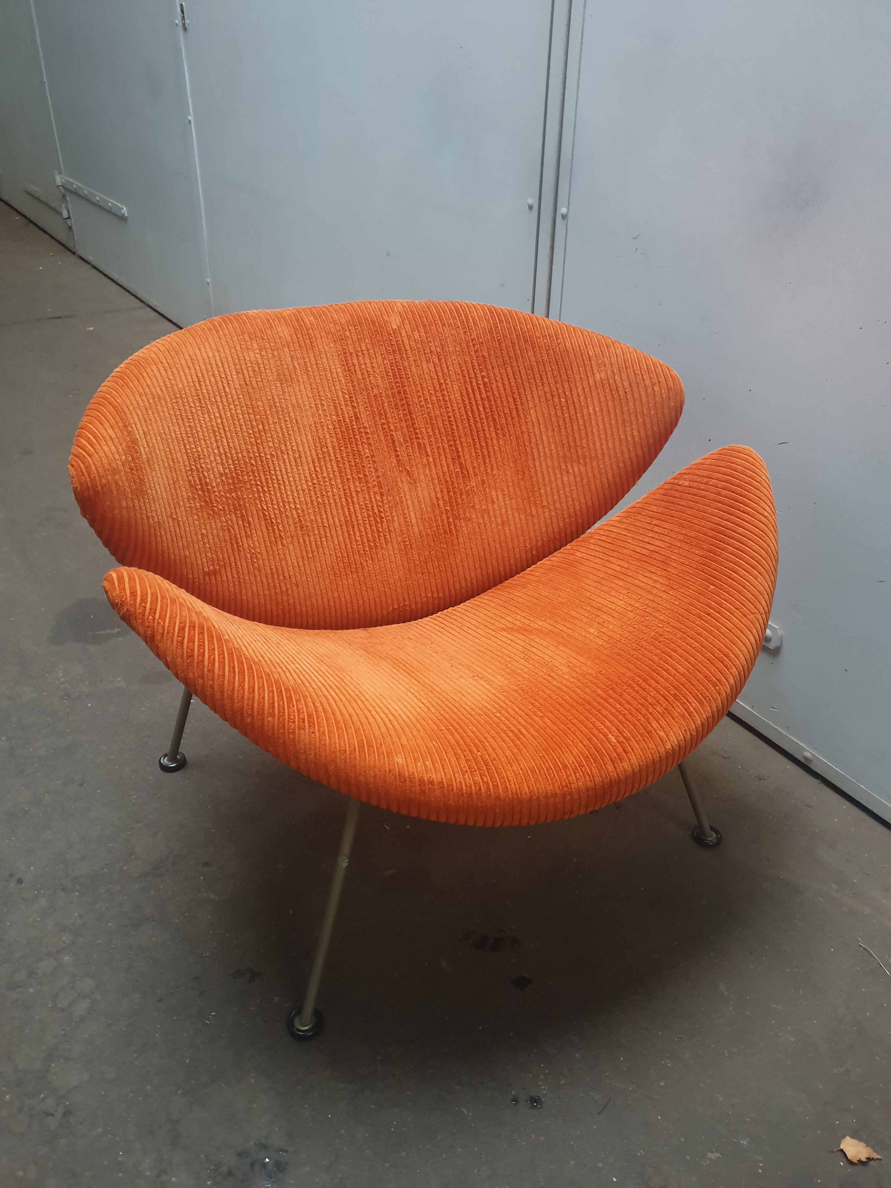 Pierre Paulin orange slice armchair for Artifort