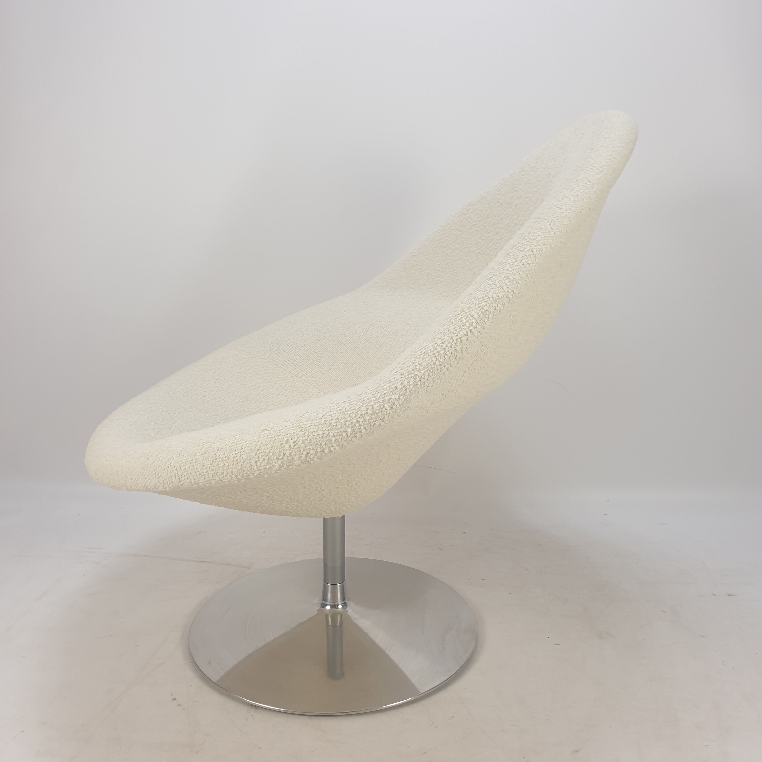Globe Chair and Ottoman by Pierre Paulin for Artifort, 1960