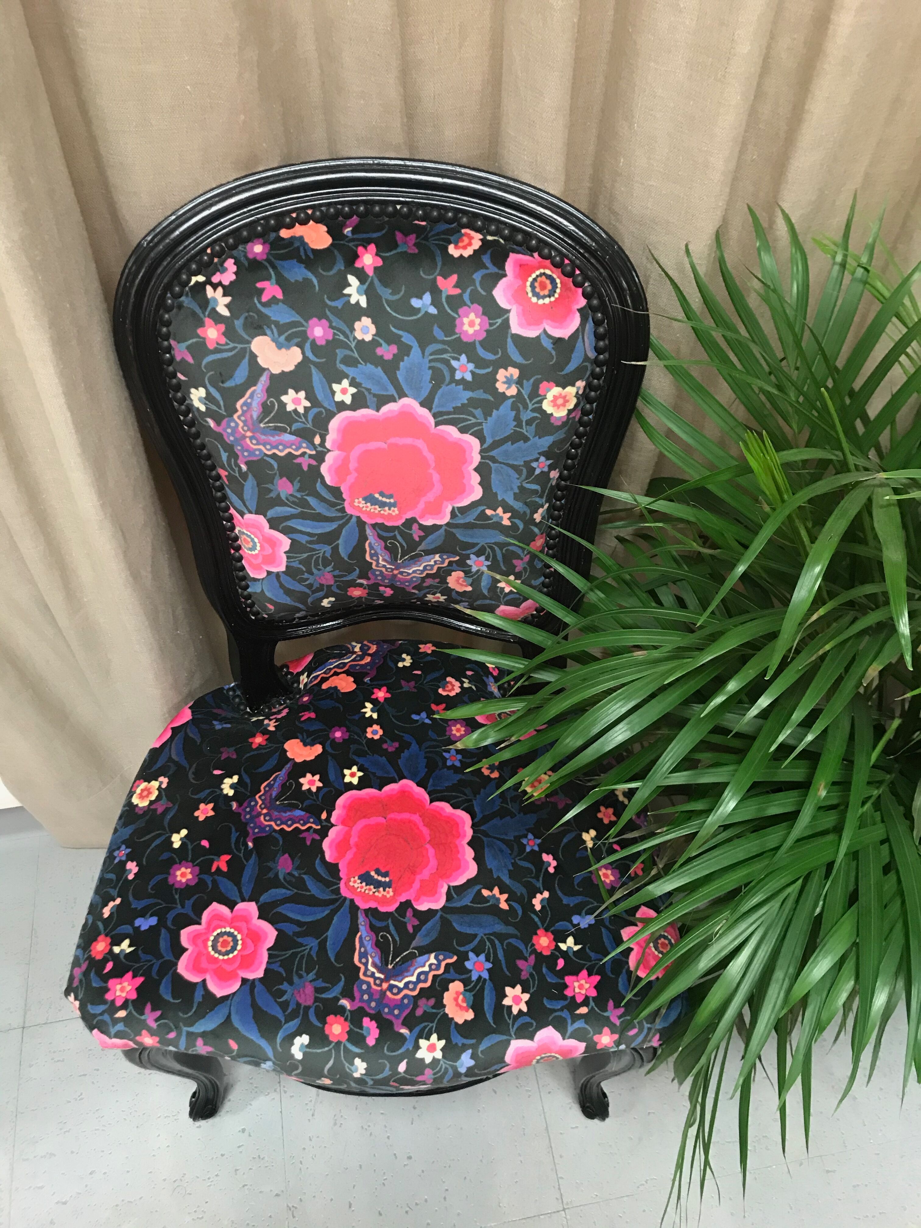 Fully restored Louis XV style chair