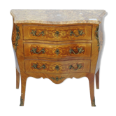 Commode en marqueterie de style Louis XV
