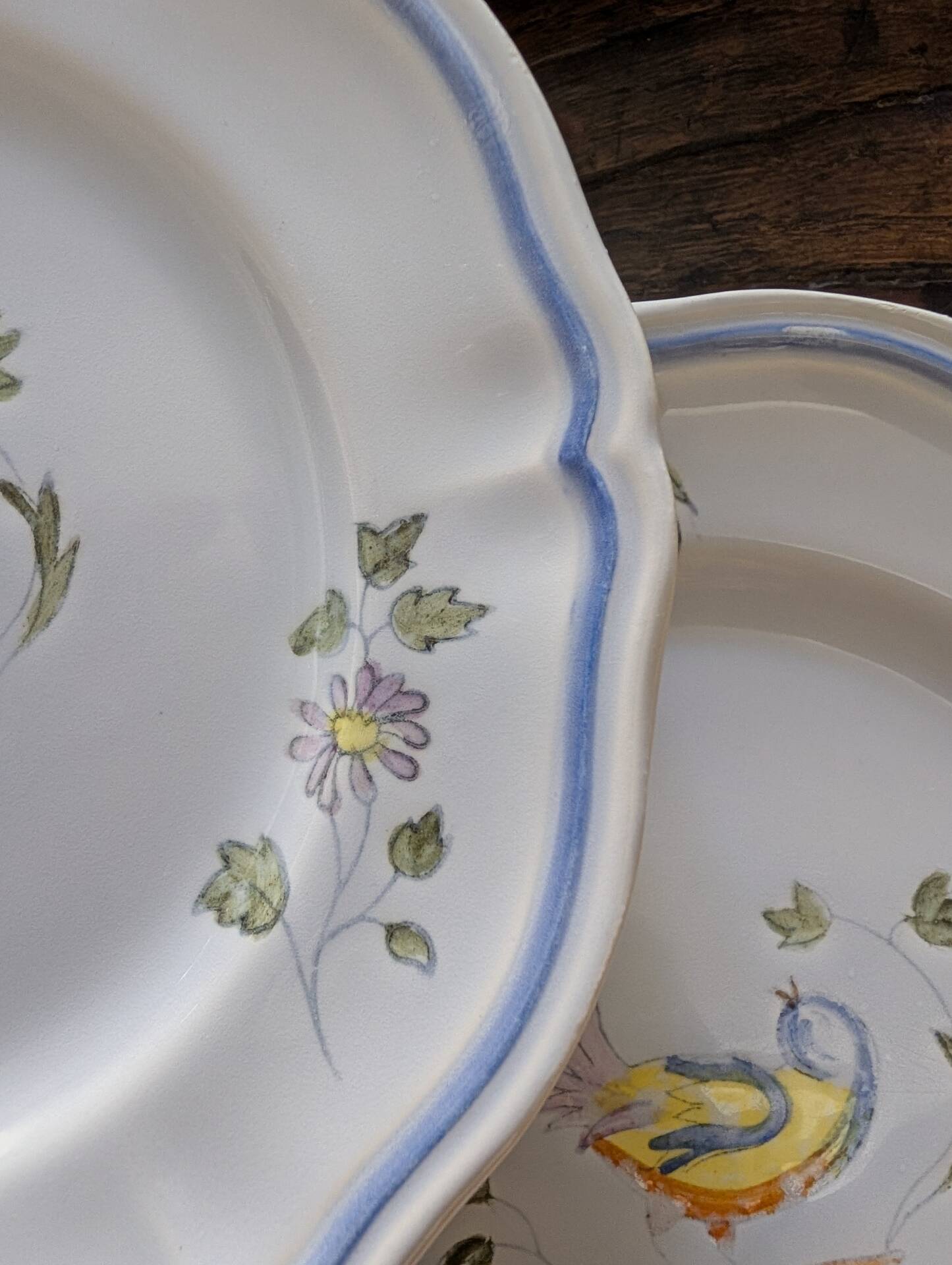 7 hand-painted earthenware dessert plates – France, 1950s