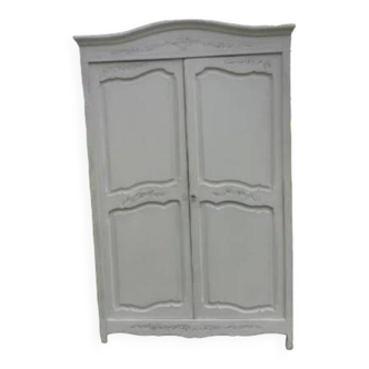 Weathered wardrobe