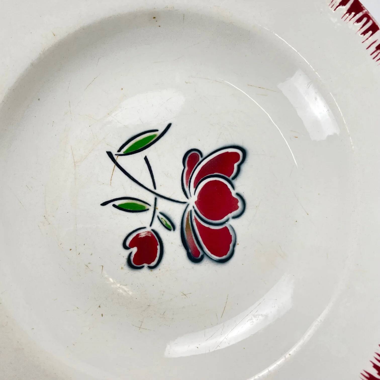 Set of 6 porcelain soup plates, Badonviller, red flower, 1950