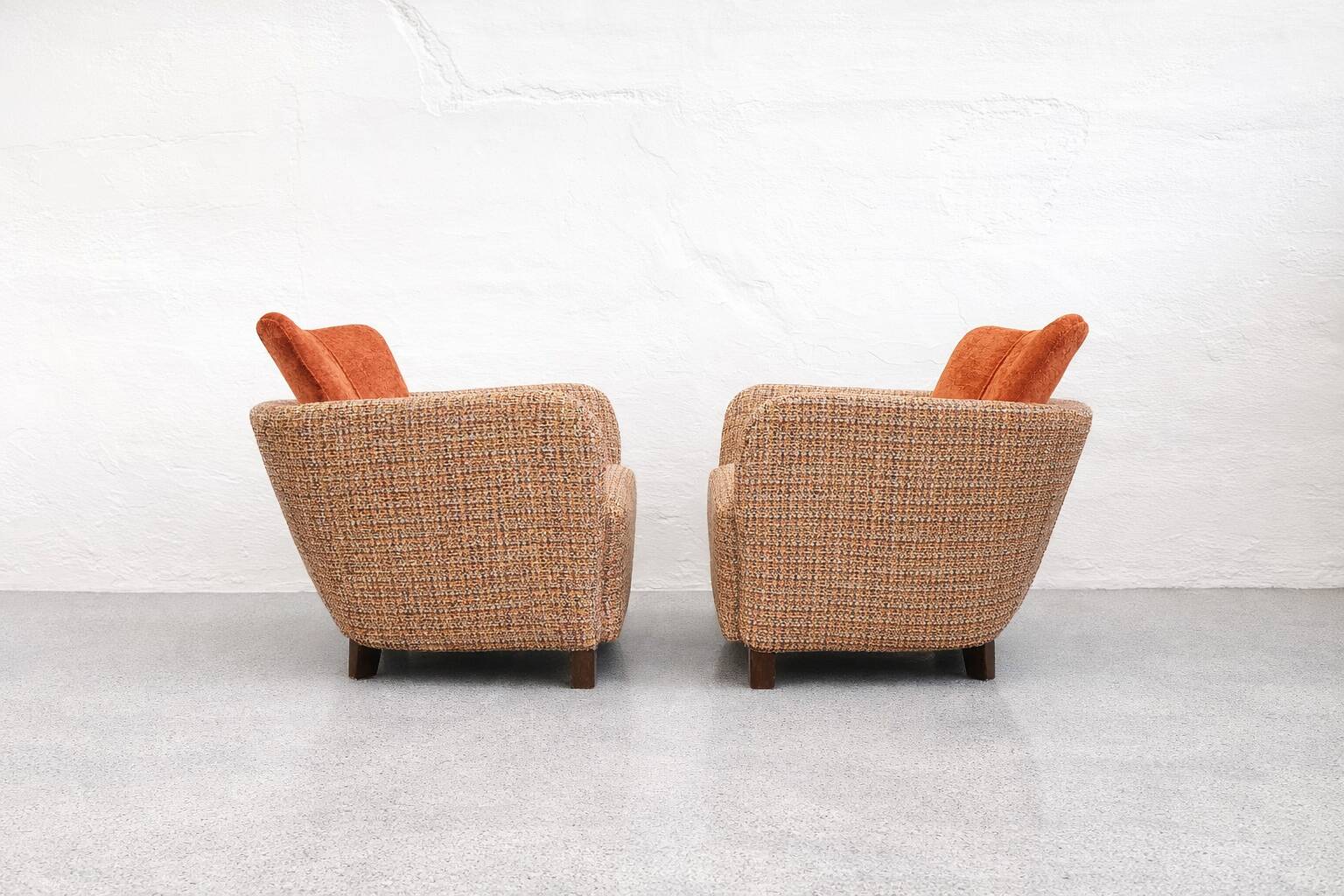 Rare sculptural lounge armchairs by  Kaesz Gyula, Hungary, ca.1941-42