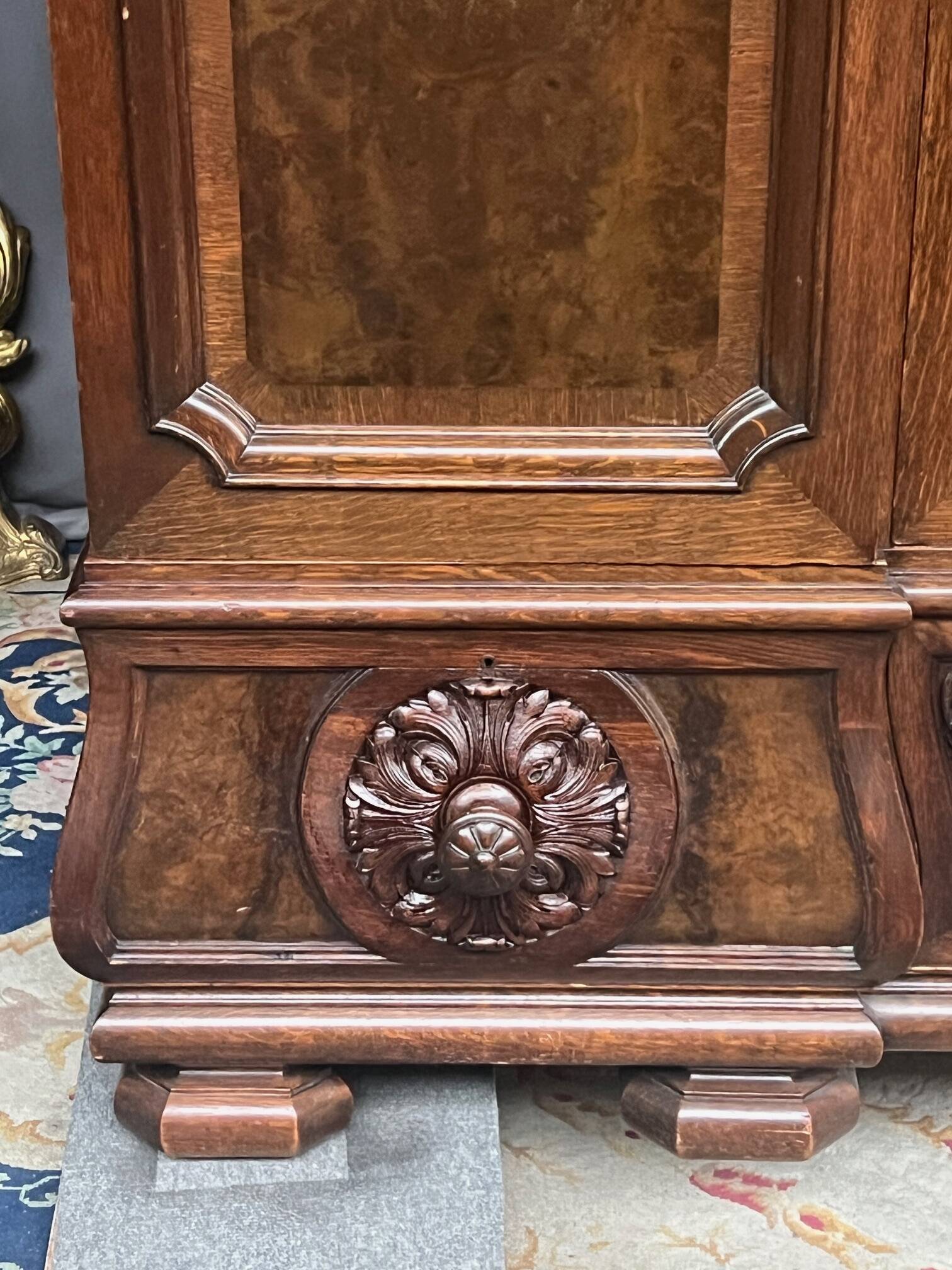 Neo-Renaissance library