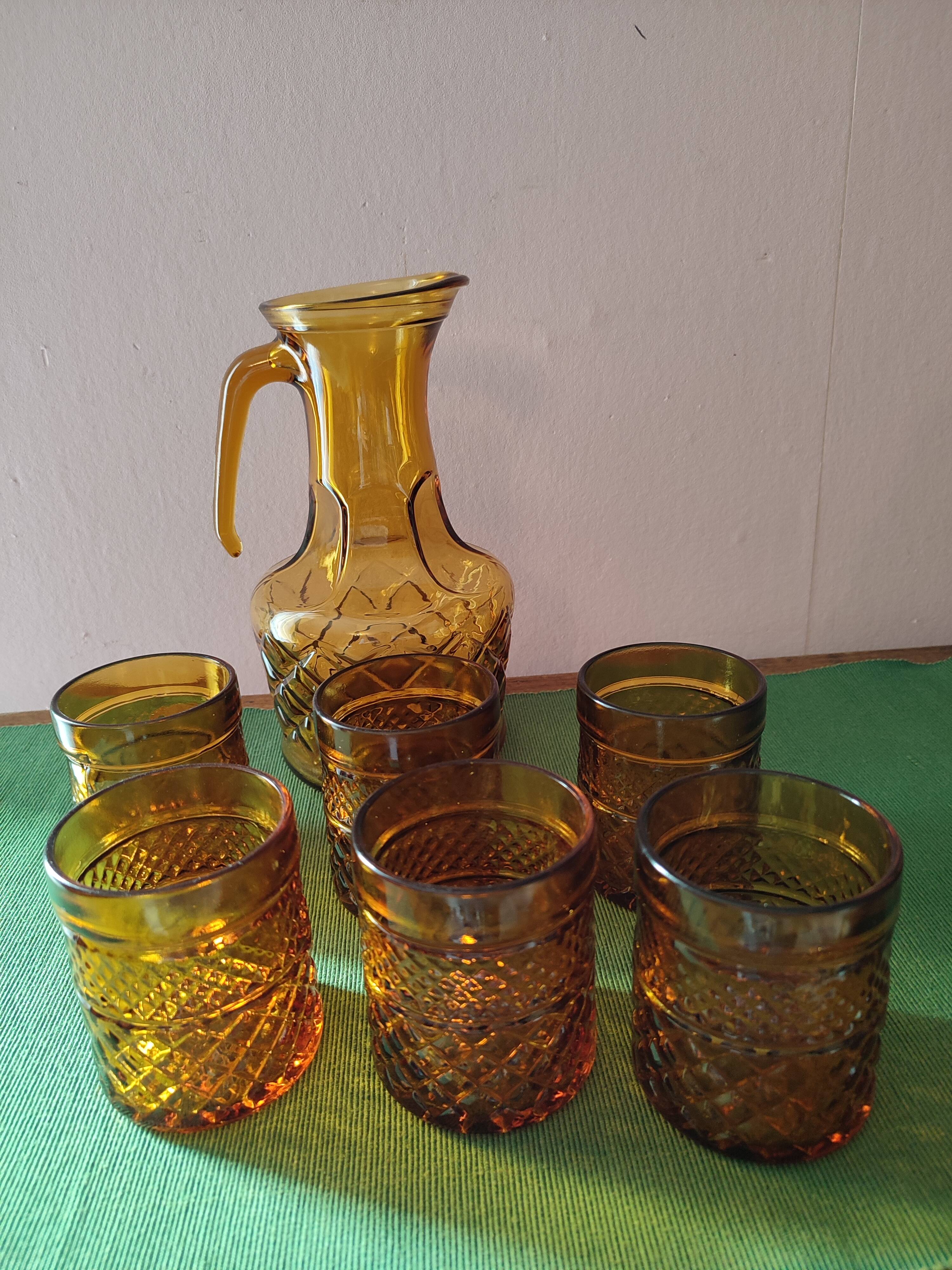 Italian glass pitcher accompanied by its 6 glasses