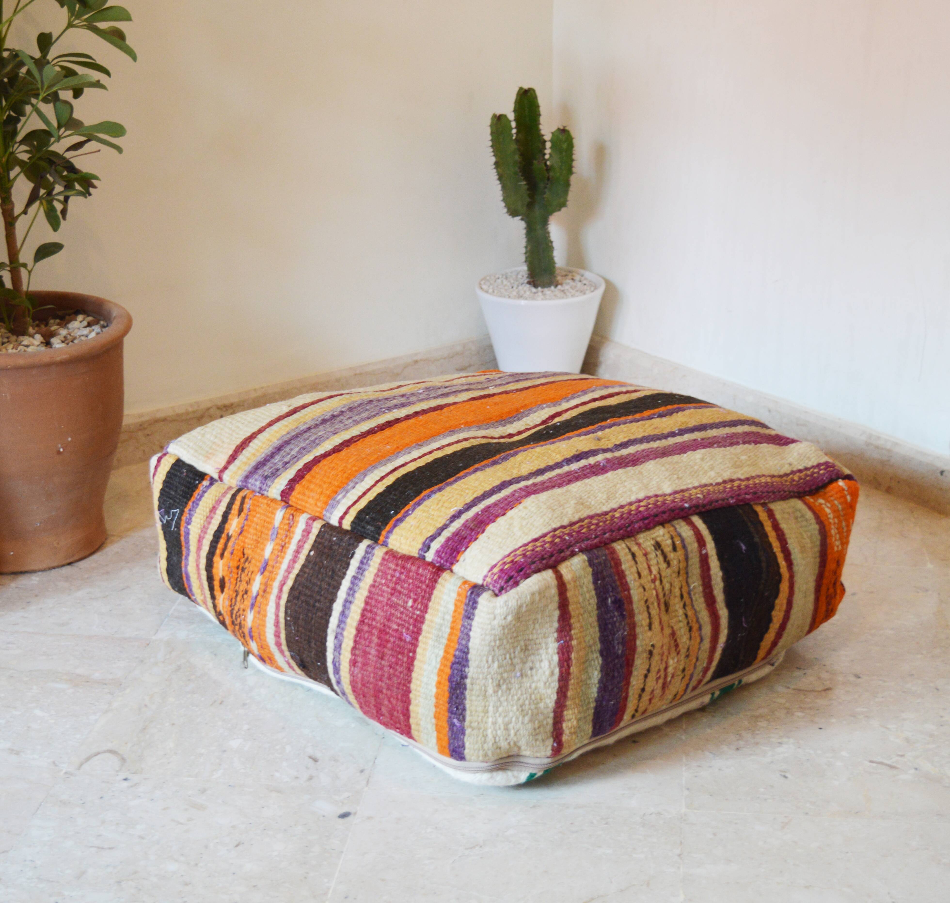Pouf tapis berbère marocain d'automne