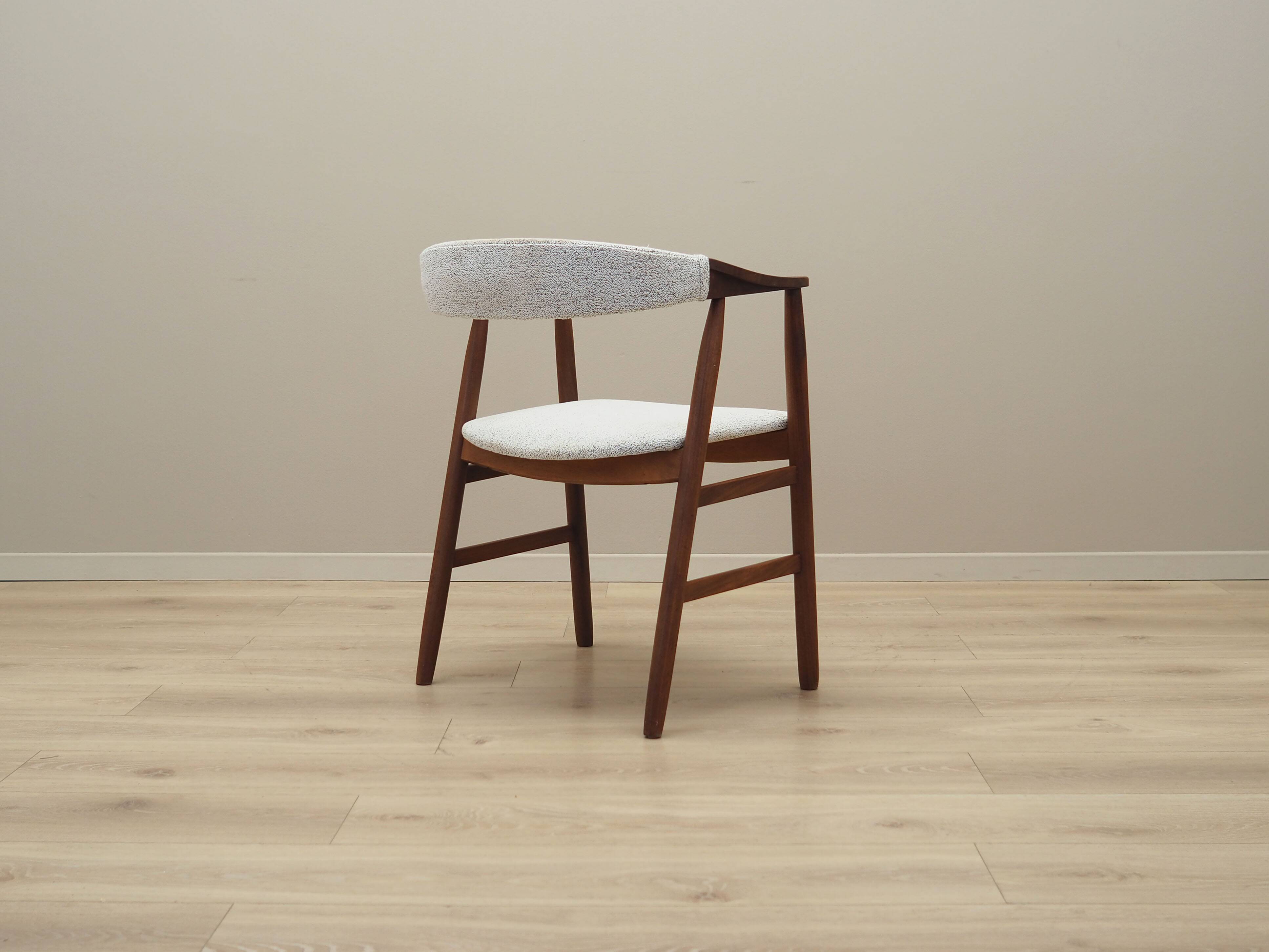 Chaise en teck, design danois, années 1970, production : Danemark