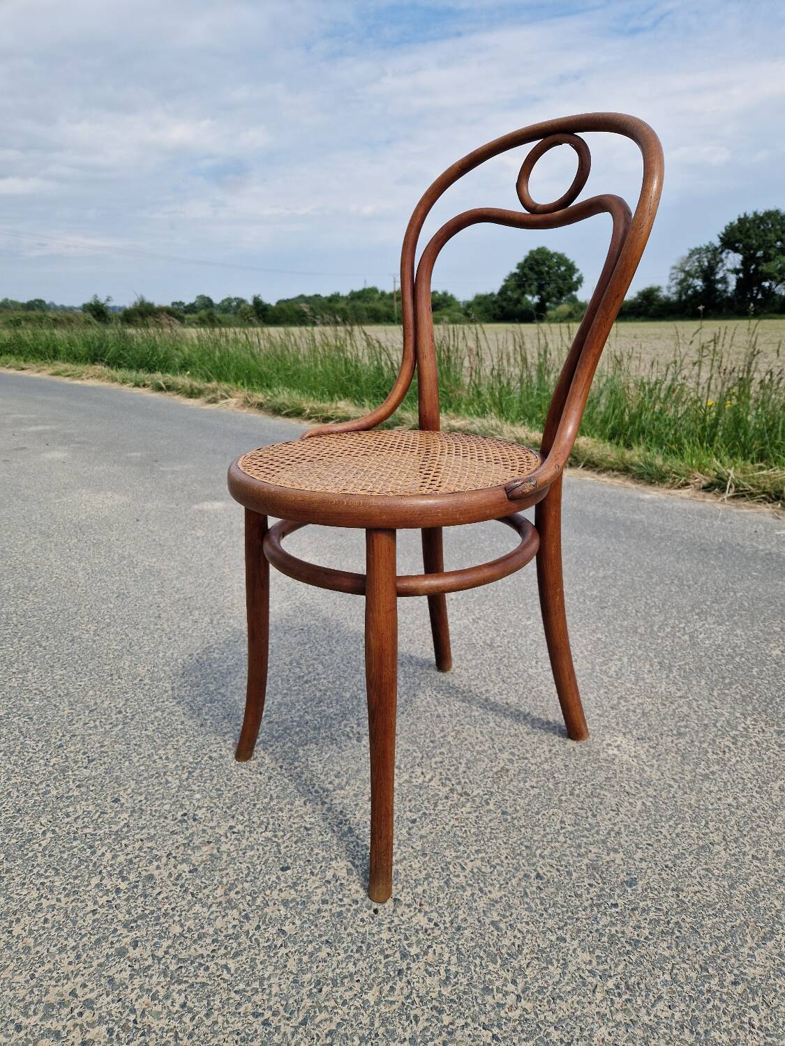 Curved wooden chair n31 from Thonet 1900