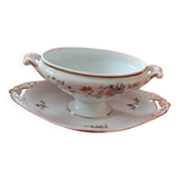 Saucière début XXe siécle. Haviland. Limoges.Motif floral, peint main.