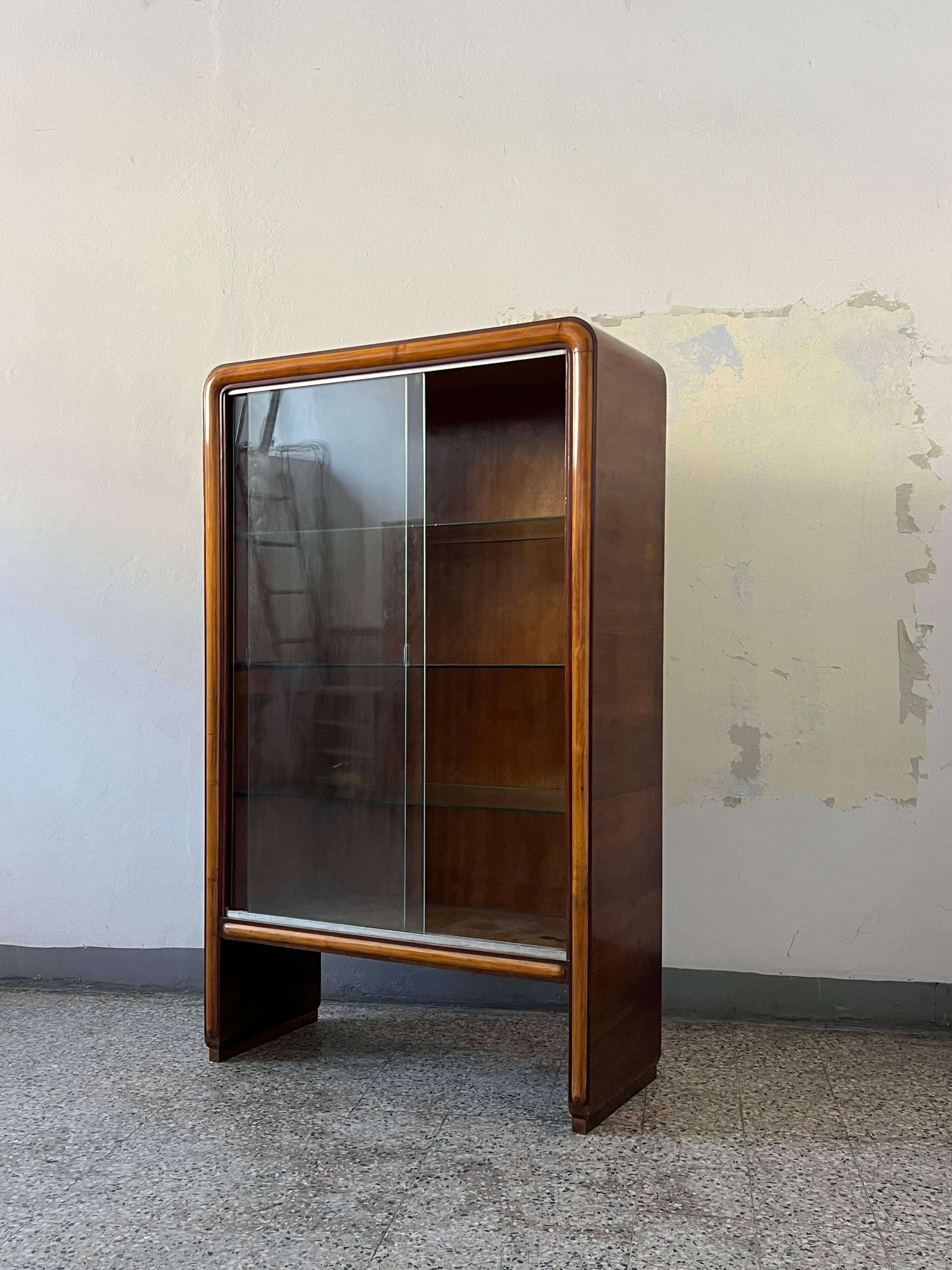 1940's Italian cabinet credenza bar display with glass door art deco style
