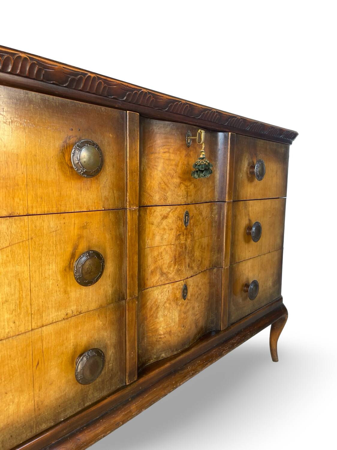 Commode italienne en placage et bois massif de noyer, années 1940-1950