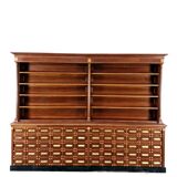 Grand cabinet d’apothicaire antique en acajou, 1909