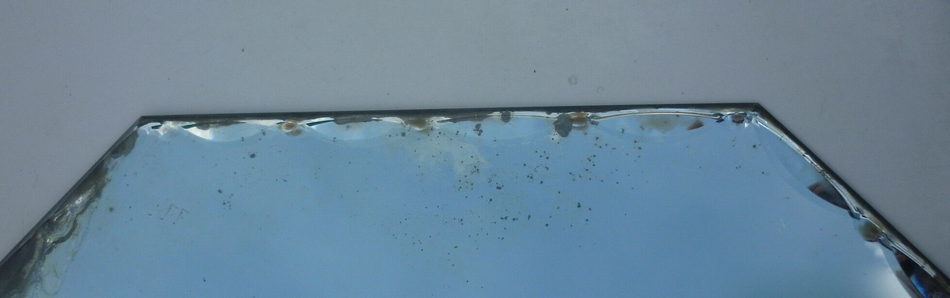 Octagonal mirror to lay, bevelled art deco 42x30