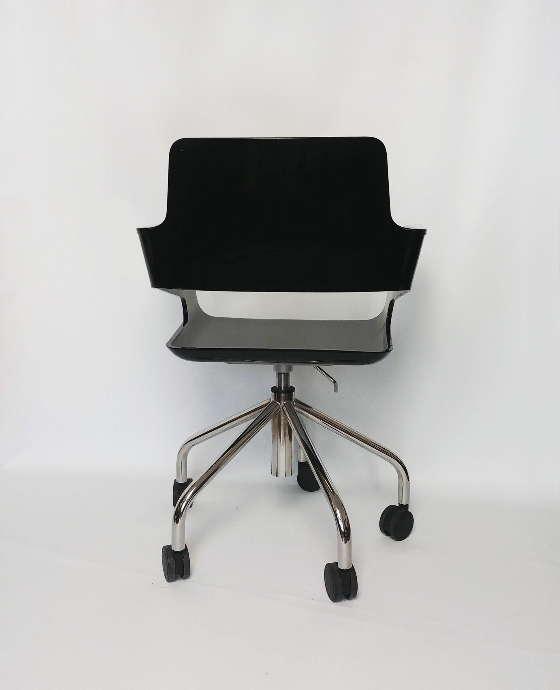'B32' armchair by Robby & Francesca Cantarutti, editor Armet, Manzano Italy