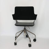 'B32' armchair by Robby & Francesca Cantarutti, editor Armet, Manzano Italy