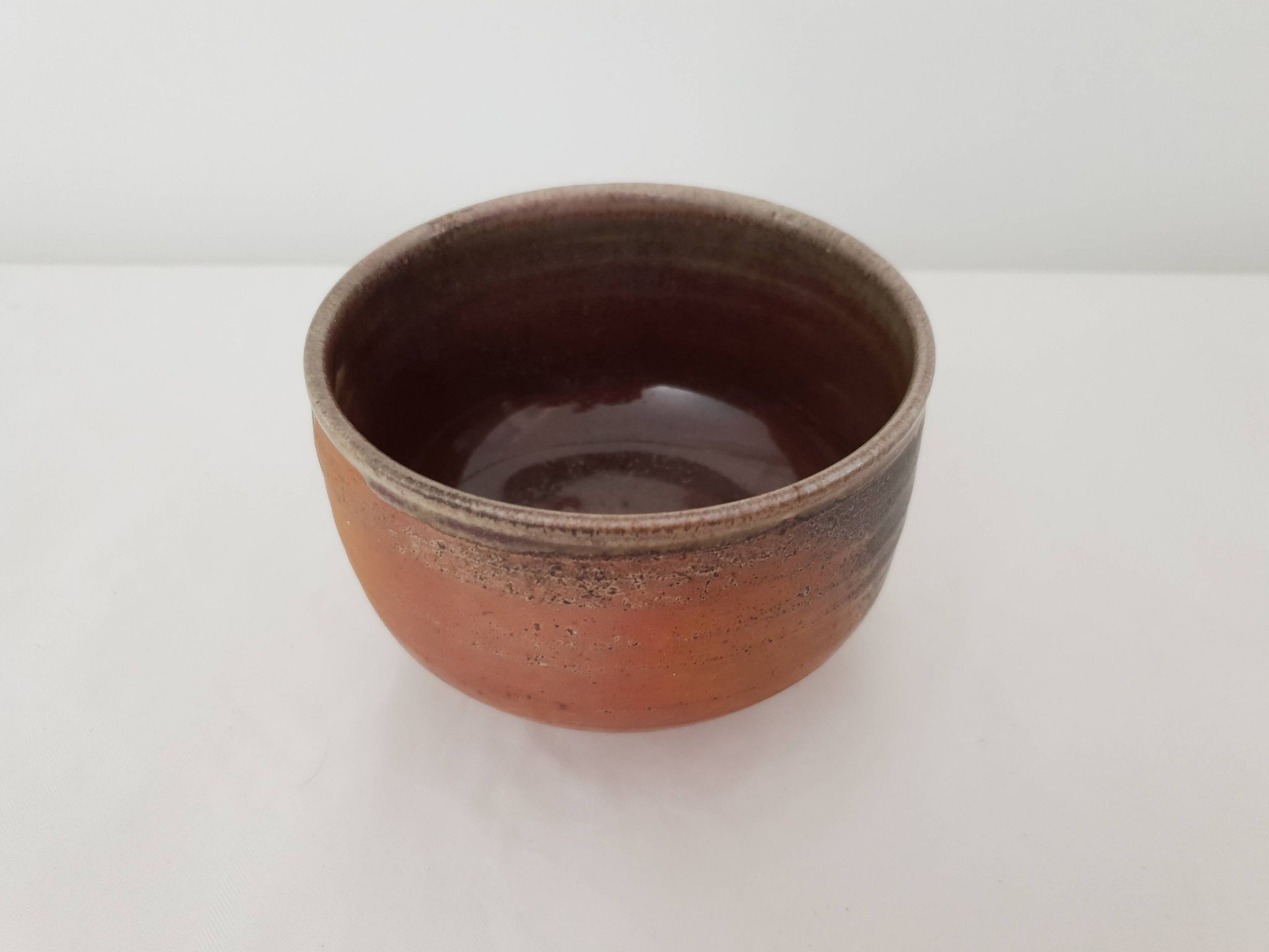 Signed ceramic bowl / cup (Pictogram to identify)