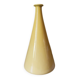 Vase in earthenware