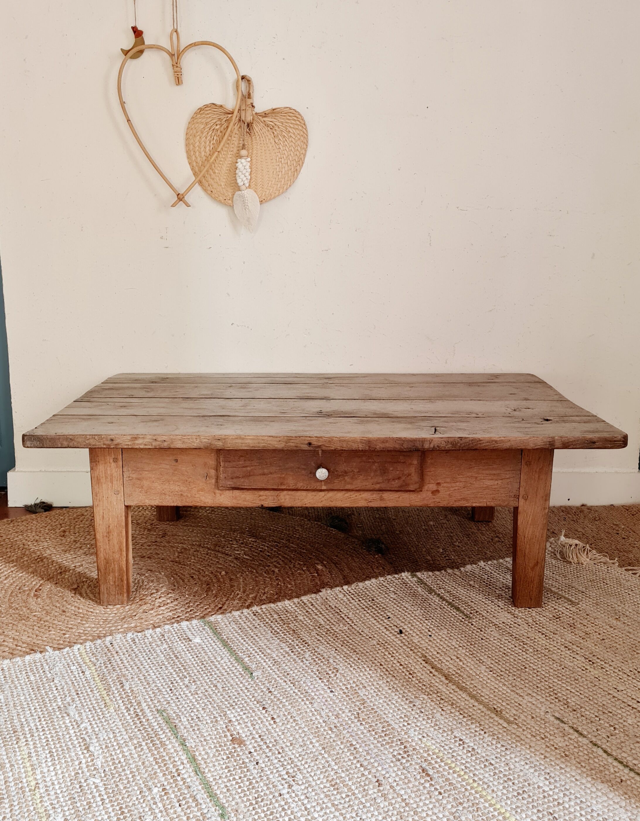 Old farmhouse coffee table in solid wood 1 drawer