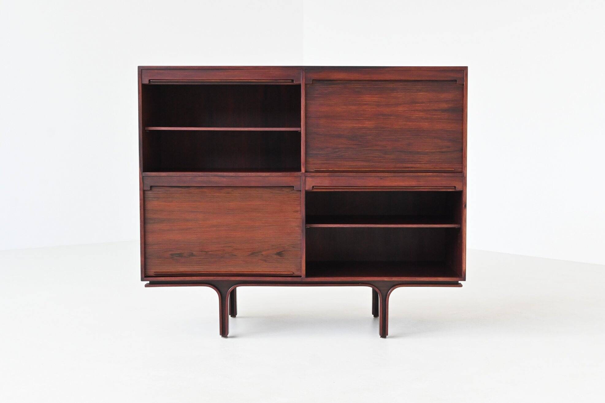 Meuble Gianfranco Frattini modèle 504 en palissandre Bernini Italie 1960