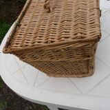 Vintage wicker basket for poultry rabbit