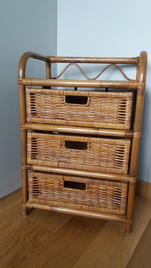 Commode chiffonnier en rotin et osier