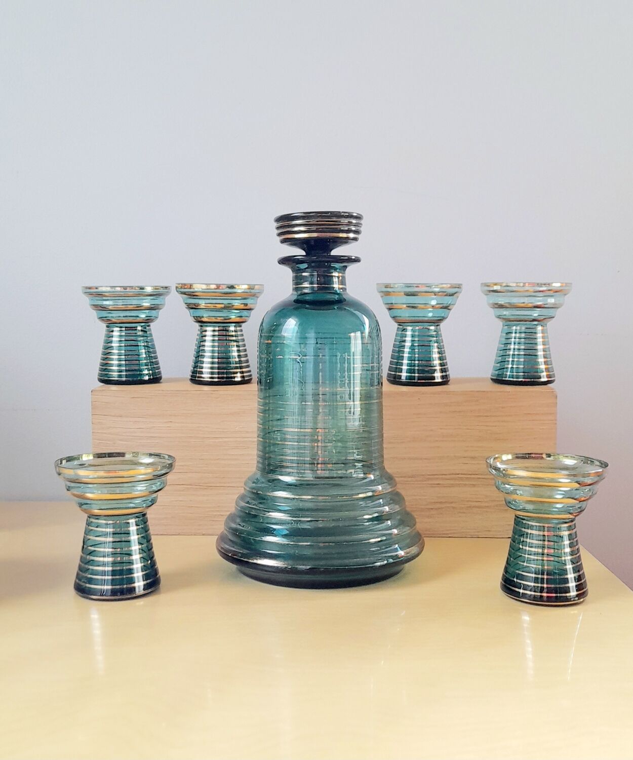 Art Deco Liquor Service