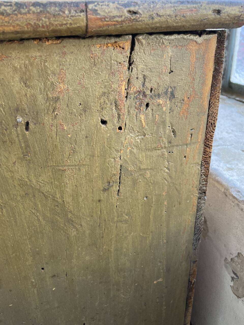 Green patina workshop furniture