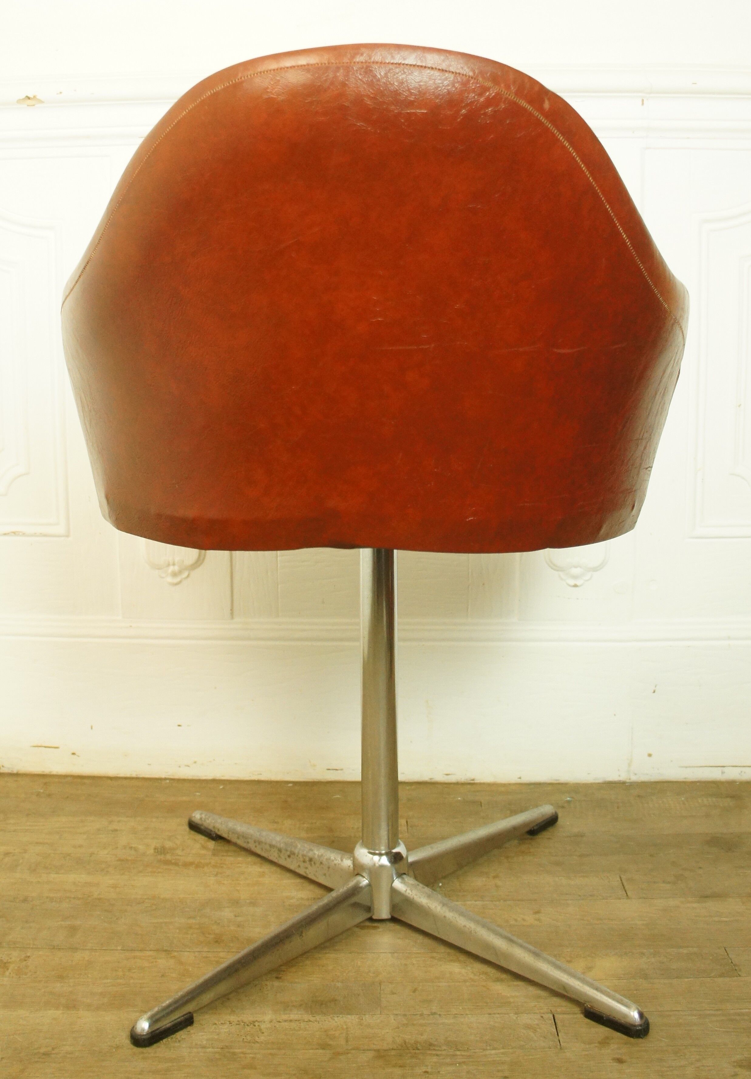 60s swivel "shell" chair
