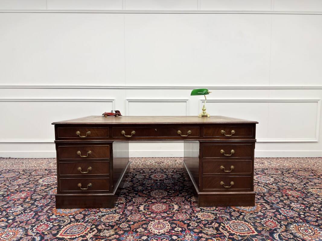 Large Classic English Partnerdesk