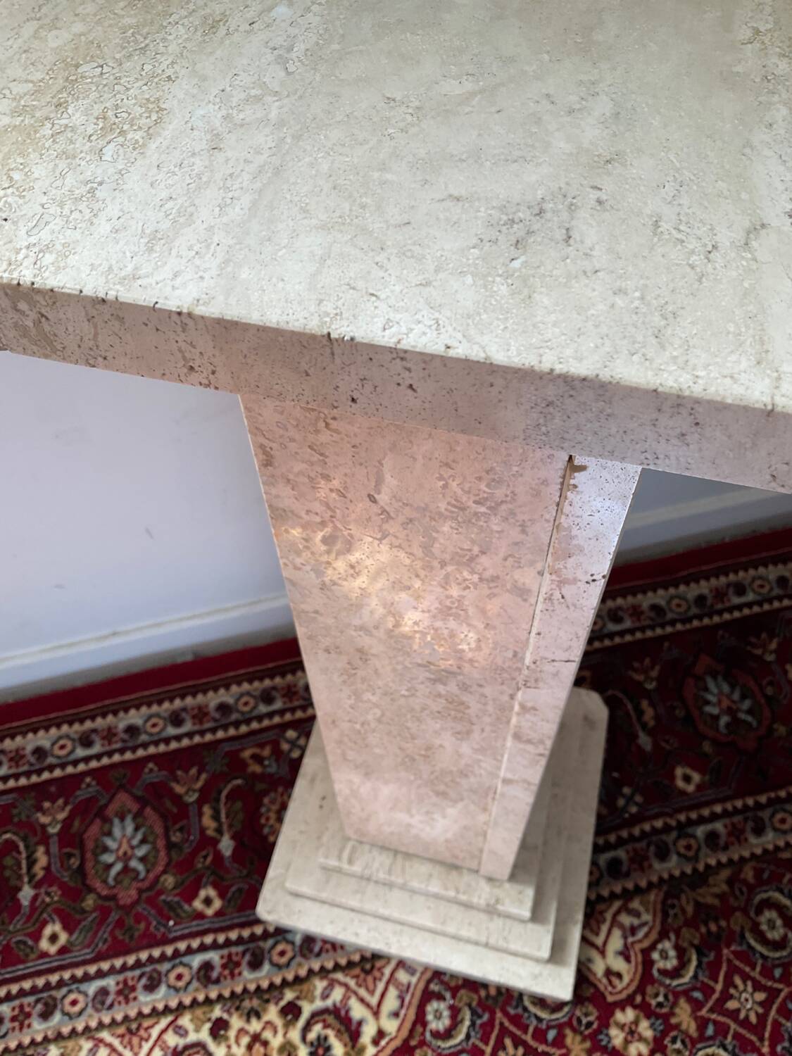 Vintage travertine harness