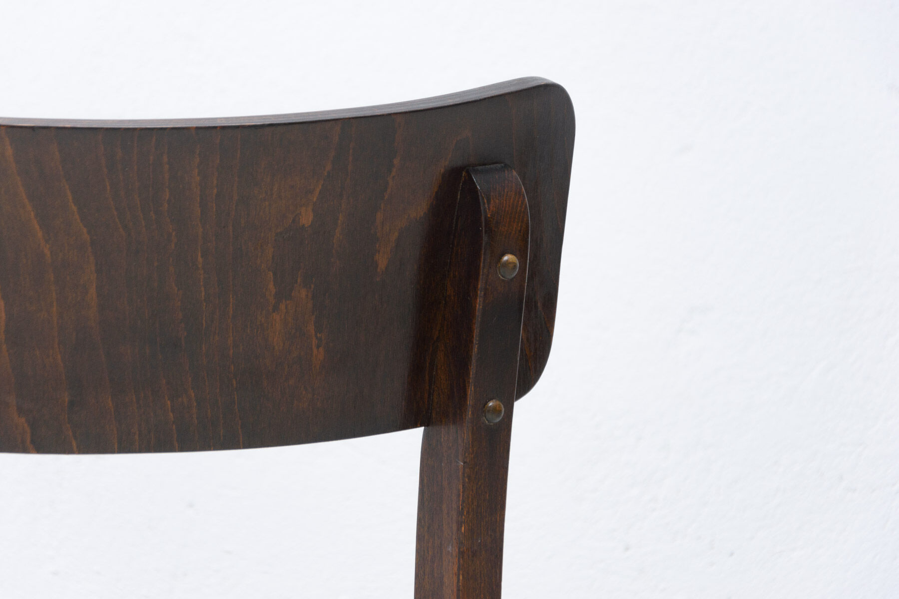 Ensemble de quatre chaises de salle à manger thonet, tchécoslovaquie, années 1950