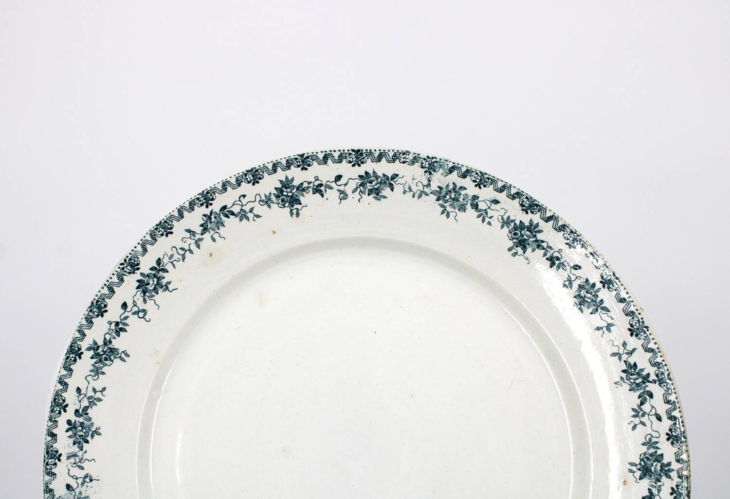 Antique Terre de Fer St Amand Argenton model dish