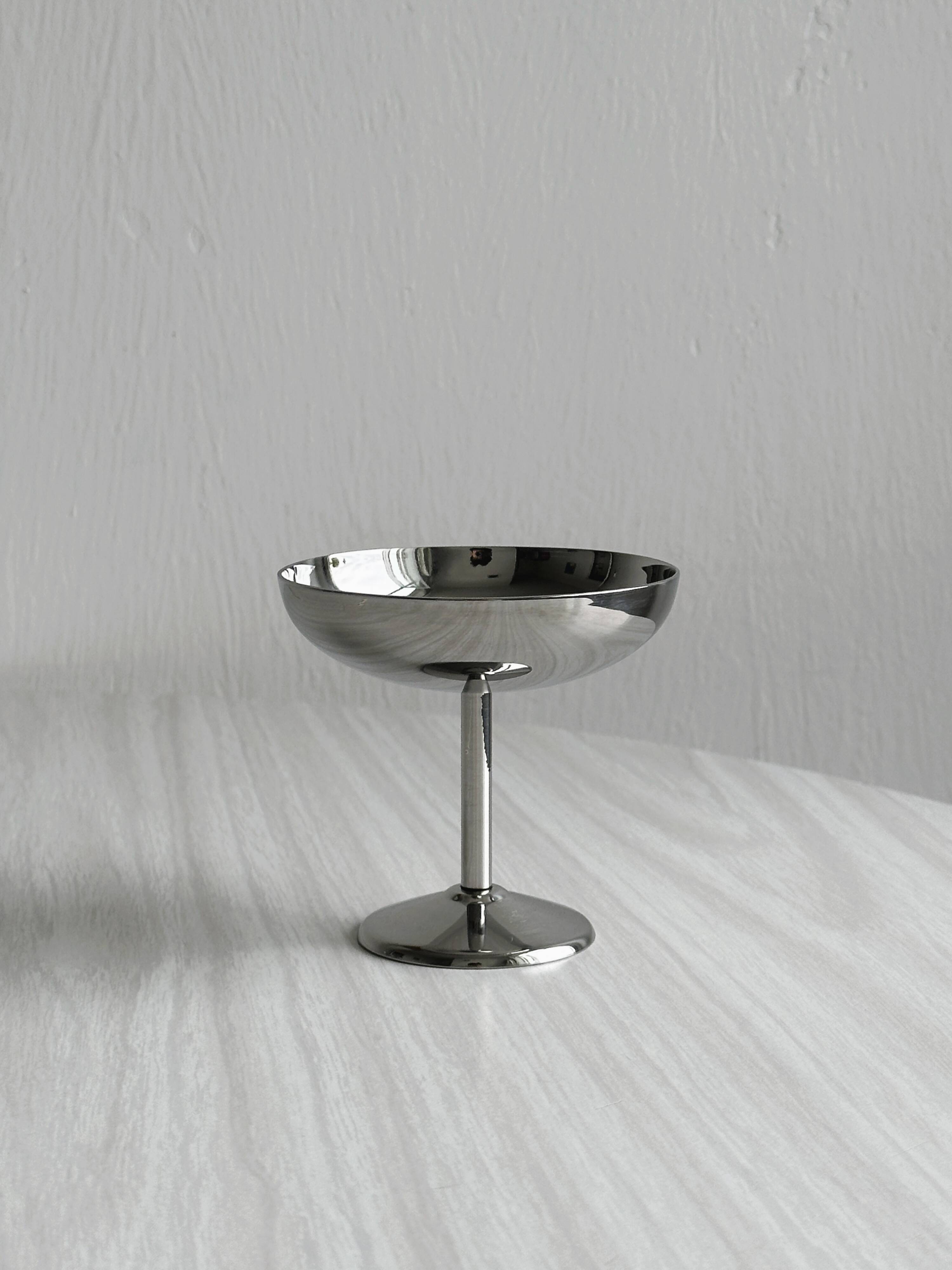 6 stainless steel footed bowls, Letang Remy style