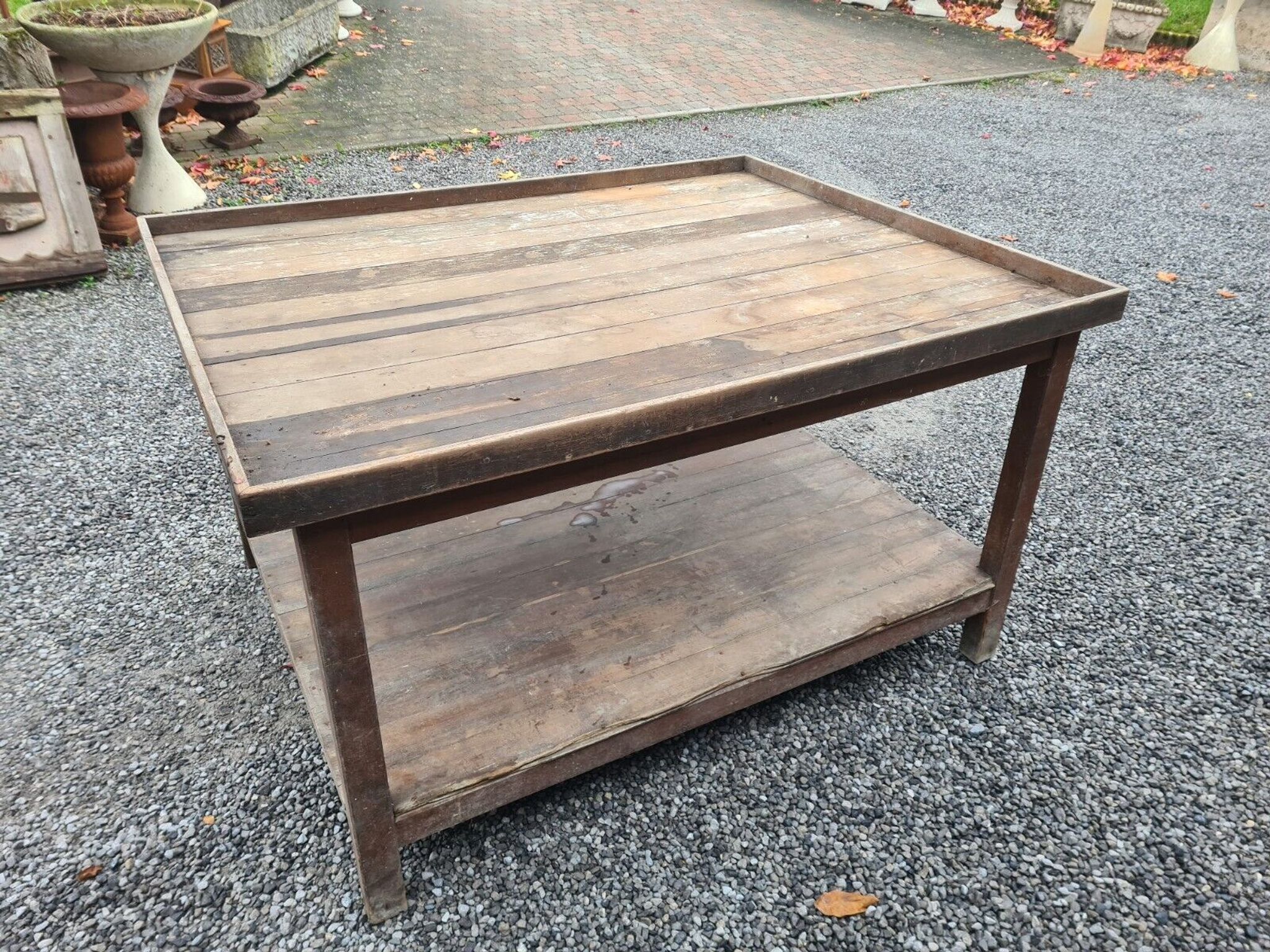 Table à doubles plateaux en sapin