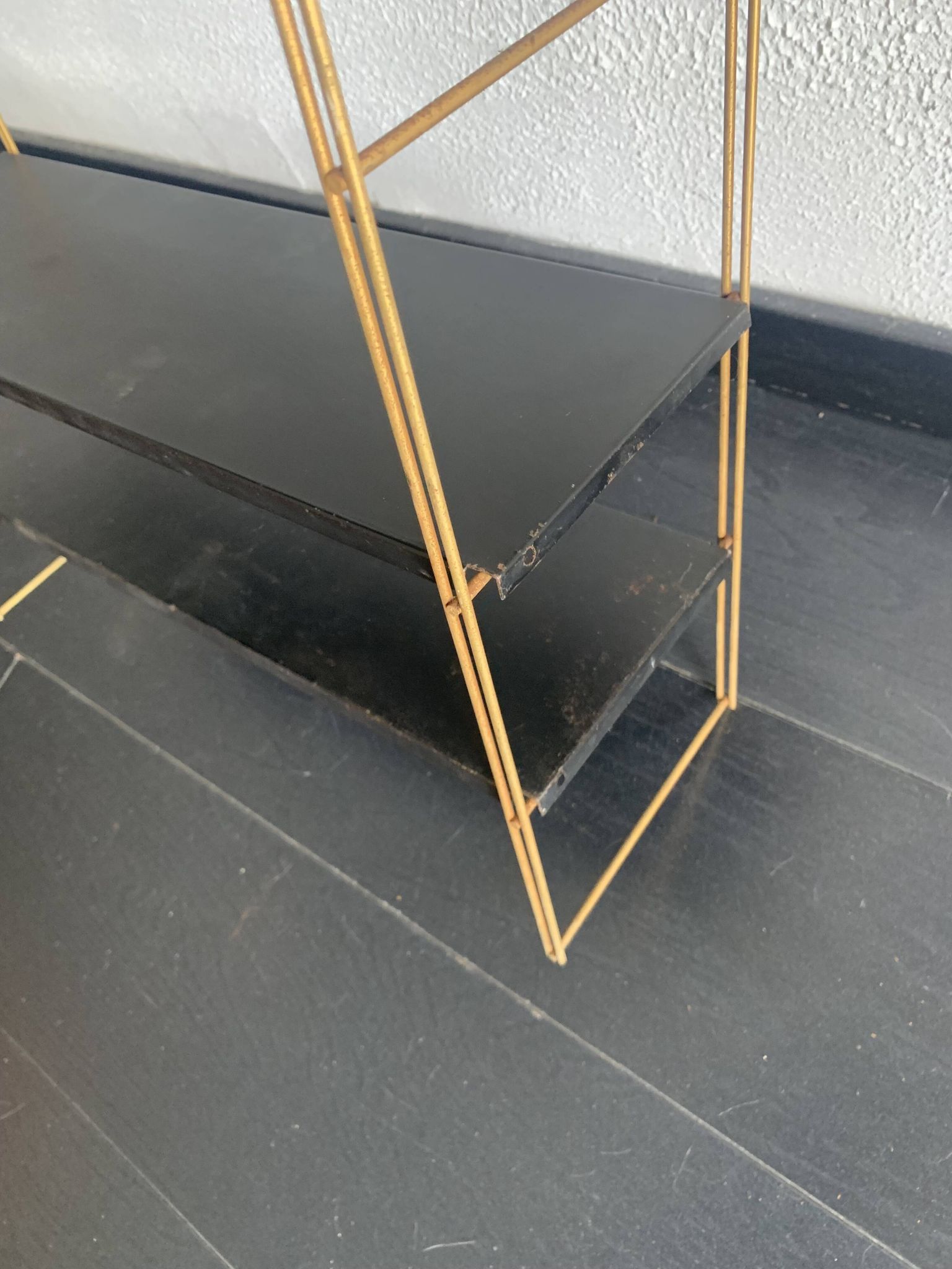 Etagère vintage 1960 String murale noir doré - 60 x 48 cm