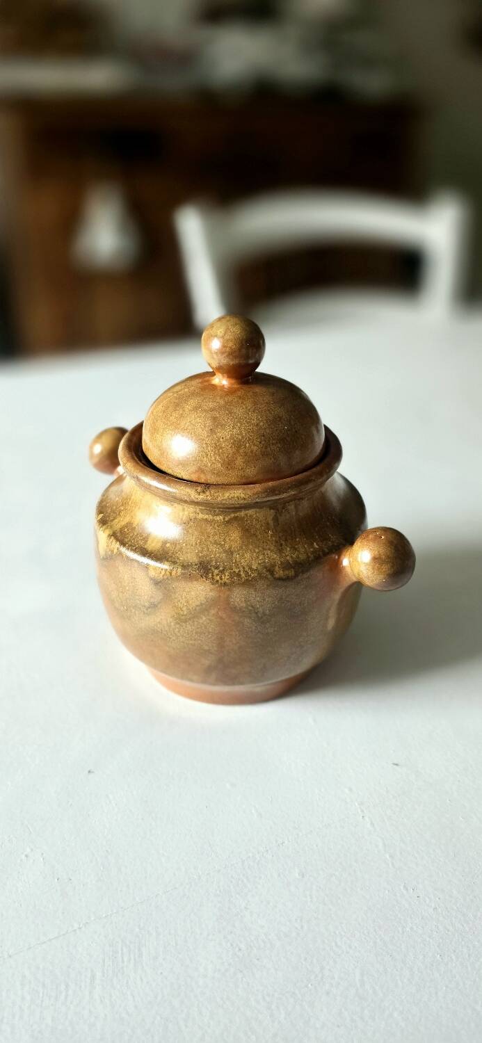 Henriot Quimper stoneware sugar bowl