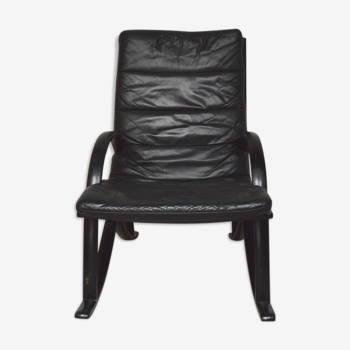 Black leather armchair and canning