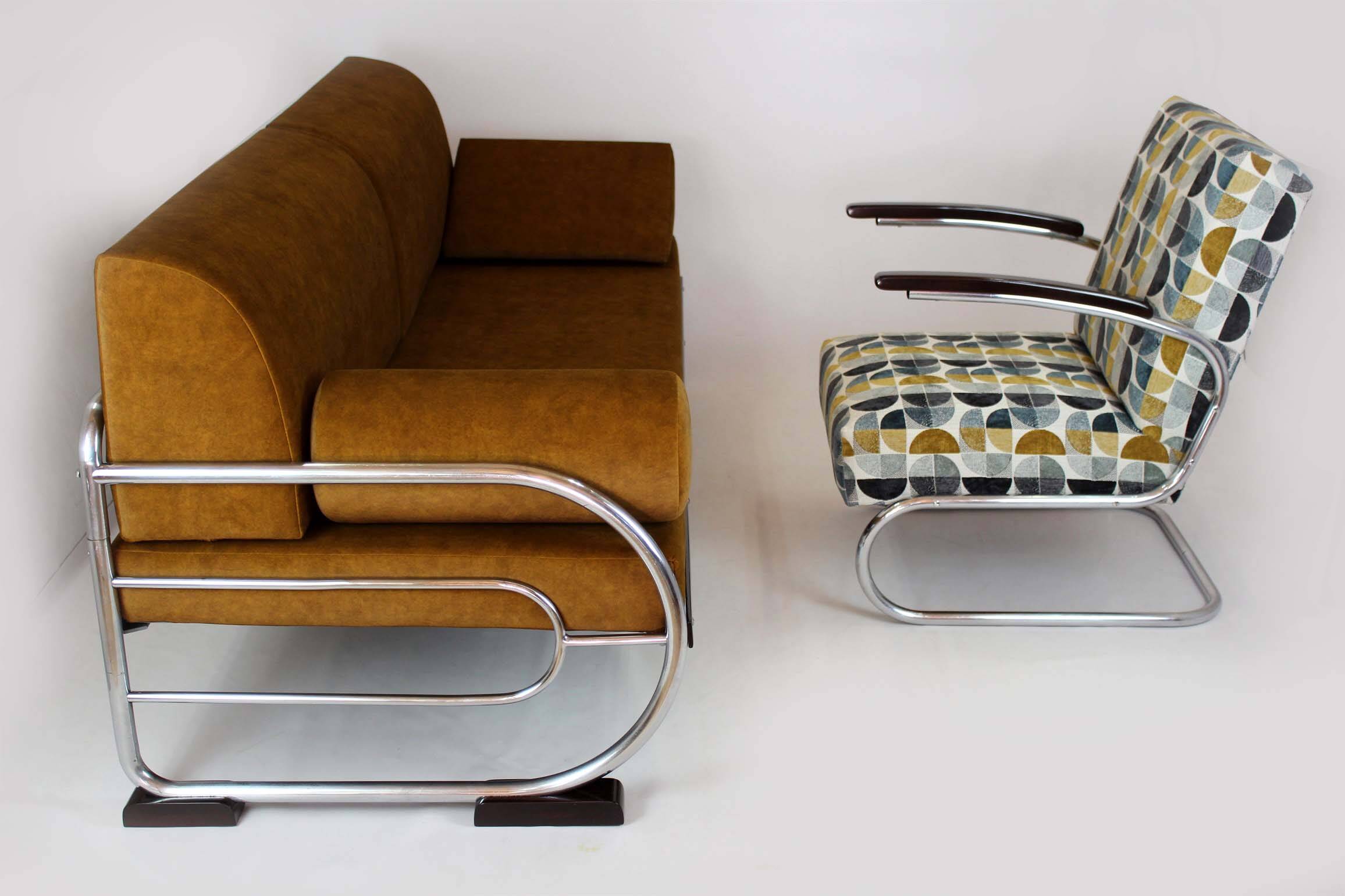 Restored Bauhaus Tubular Chrome and Steel Sofa from Hynek Gottwald, 1930s