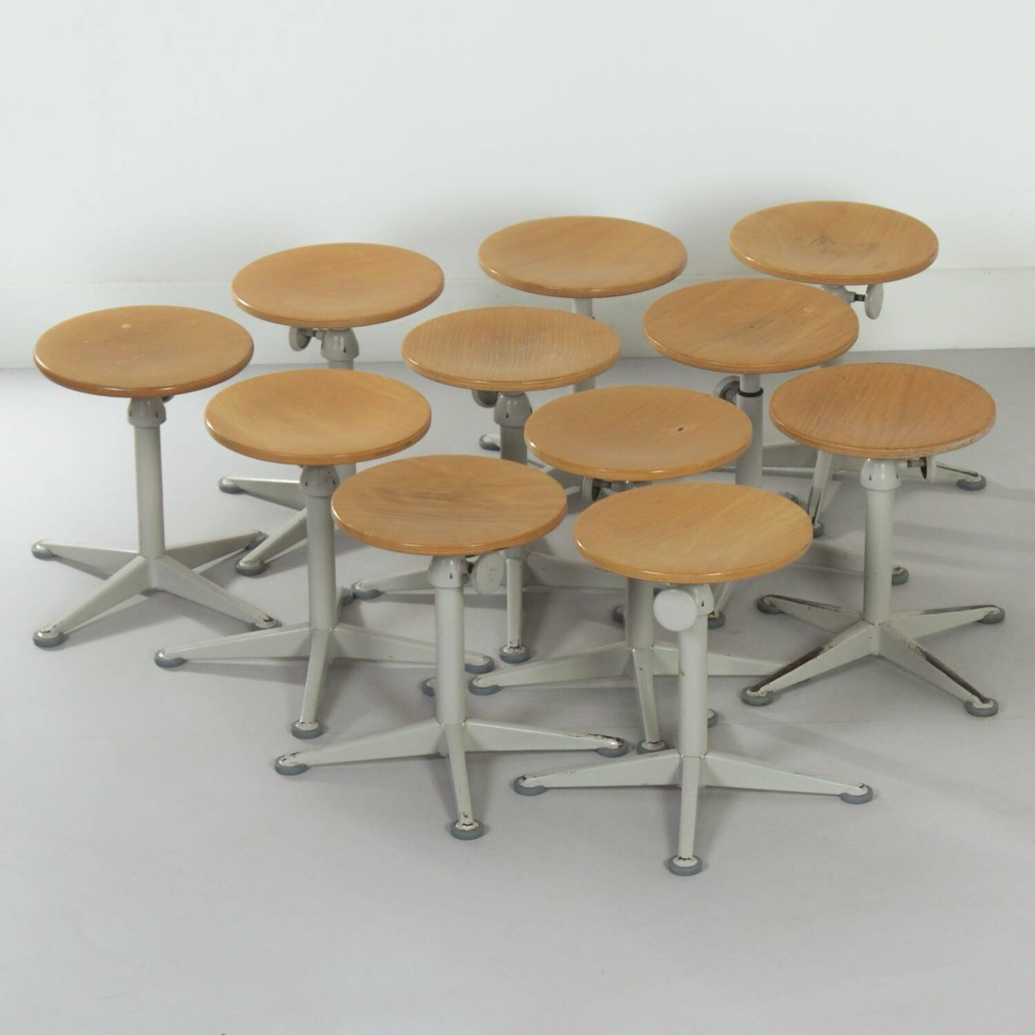 VINTAGE STOOL BY FRISO KRAMER FOR AHREND THE CIRCLE, 1960S