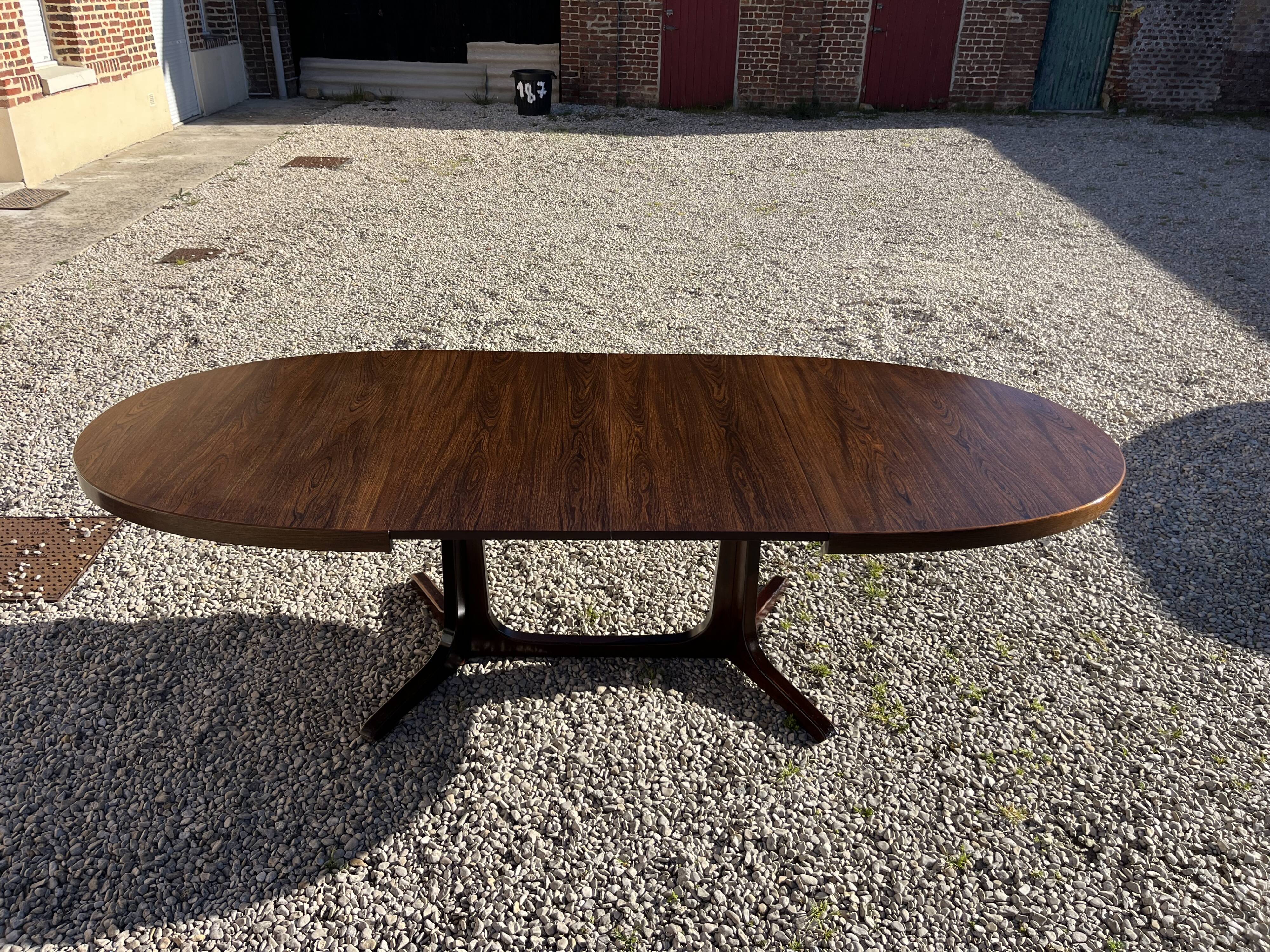 Vintage oval Baumann table in elm
